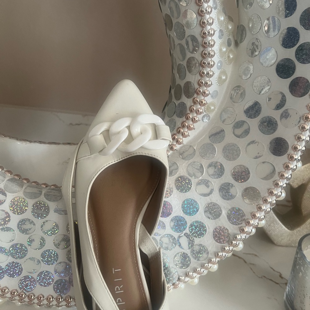 Beautiful Esprit slings Sandals